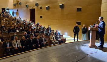 KARABÜK’TE BAĞIMLIKLA MÜCADELE ÇALIŞTAYI BAŞLADI
