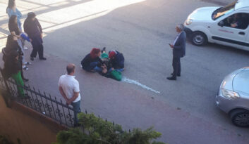 HAFİF TİCARİ ARACIN ÇARPTIĞI KADIN HASTANEDE HAYATINI KAYBETTİ