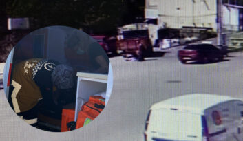 KAMYONETİN ALTINDA KALAN YAŞLI KADIN AĞIR YARALANDI