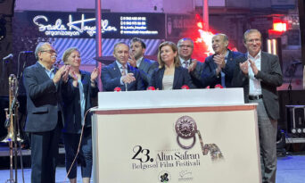 ALTIN SAFRAN BELGESEL FİLM FESTİVALİ TÜM HIZIYLA DEVAM EDİYOR