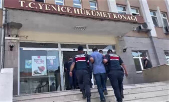 YAŞLI KADINI DOLANDIRAN SAHTE JANDARMA TUTUKLANDI