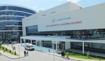 KORONAVİRÜSTEN BİR KİŞİ DAHA YAŞAMINI YİTİRDİ