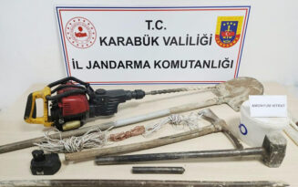 JANDARMADAN KAÇAK DEFİNE AVCILARINA GEÇİT YOK