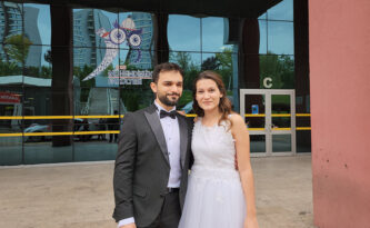 NİKAH MASASINDAN ÖNCE SINAV SIRASINA OTURDU