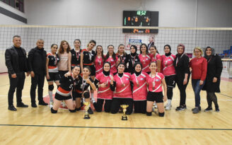 VOLEYBOL TURNUVASININ ŞAMPİYONU HUBBİ HATUN KYK OLDU