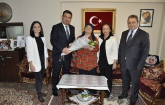 ŞEHİT AYBÜKE ÖĞRETMENİN ANNESİ UNUTULMADI
