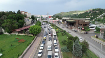 KARABÜK’TE TRAFİĞE KAYITLI ARAÇ SAYISI 69 BİN 539 OLDU