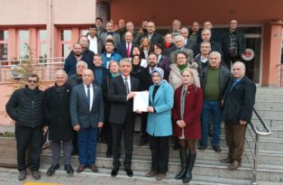 İYİ Parti İl Başkanı Yılmaz Mazbatasını Aldı