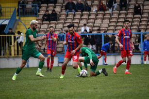 KARABÜK İDMAN YURDU EVİNDE KAZANARAK LİDERLİĞİNİ SÜRDÜRDÜ