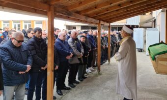 YASEMİN ÖĞRETMEN MEMLEKETİNDE TOPRAĞA VERİLDİ