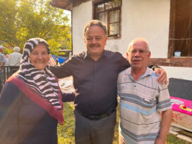 “ SADECE SEÇİMDEN SEÇİME MİLLETİ HATIRLAYAN BİRİ OLMADIK”