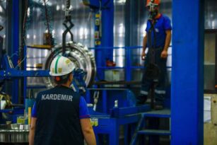 KARDEMİR ÇALIŞANLARINDAN DEPREM BÖLGESİNE  BAĞIŞ