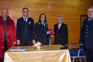 POLİS HAFTASINDA NİKAH MAMASINA OTURDULAR