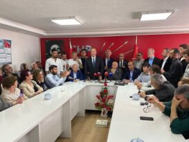 AKAY: “28 MAYIS’TA HEP BİRLİKTE GÜLECEĞİZ”