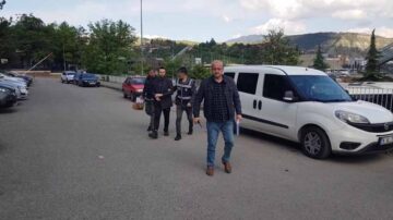 OTO HIRSIZLIĞINDA 1 TUTUKLAMA