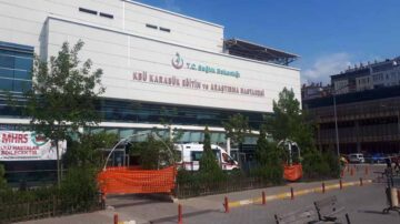 ZİMMETİNE PARA GEÇİREN HASTANE PERSONELİ TUTUKLANDI