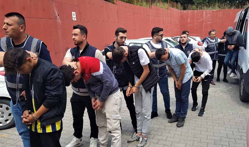 KARABÜK’TE HIRSIZLIK ŞÜPHELİSİ 10 KİŞİ ADLİYEYE SEVK EDİLDİ