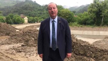 AKAY SEL FELAKETİNDEN ETKİLENEN SANAYİCİLER İÇİN DESTEK İSTEDİ