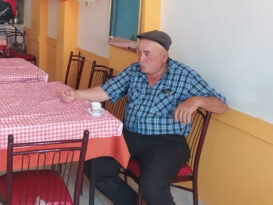 EFLANİ’DE BİR ŞAHIS ANNE VE BABASINI BIÇAKLADI