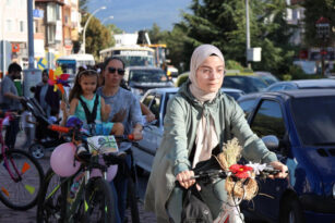 SAFRANBOLU’DA 11. SÜSLÜ KADINLAR BİSİKLET TURU YAPILDI