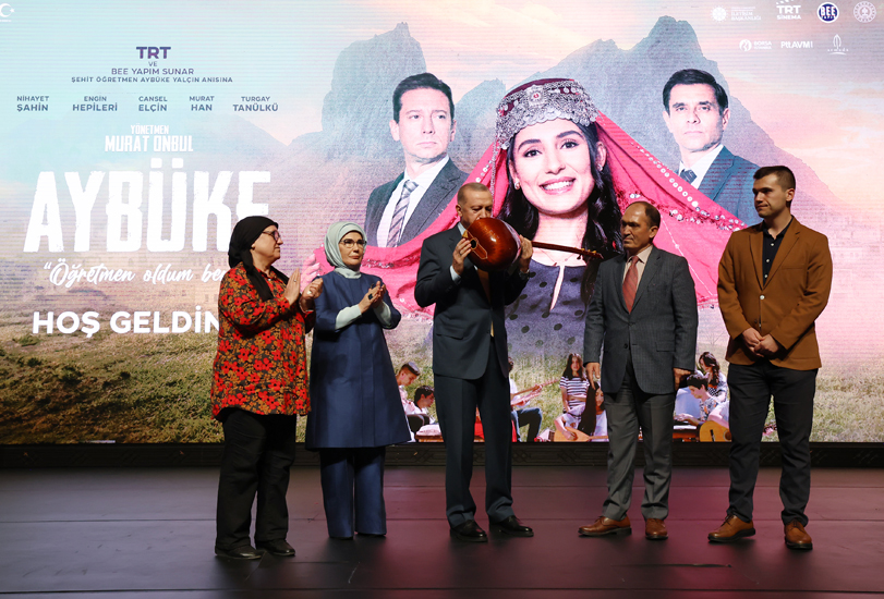 “AYBÜKE; ÖĞRETMEN OLDUM BEN!” FİLMİNİN GALASI YAPILDI