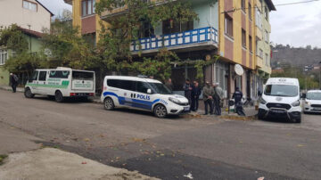 HABER ALINAMAYAN İŞÇİ EMEKLİSİ EVİNDE ÖLÜ BULUNDU