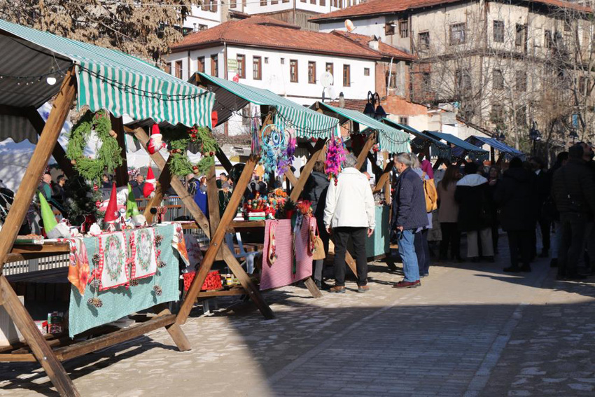 ESNAFA NEFES ALDIRACAK YILBAŞI PANAYIRI KURULDU