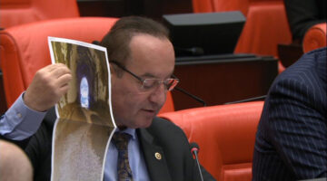 AKAY, YENİCE’NİN YOL SORUNUNU MECLİS GENEL KURULU’NA TAŞIDI