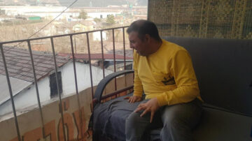 ENGELLİ ÖMER BOZULAN ASANSÖR NEDENİYLE EVE HAPSOLDU