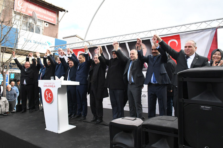 VERGİLİ ESKİPAZAR DA ADAYI TANITIM TOPLANTISINA KATILDI