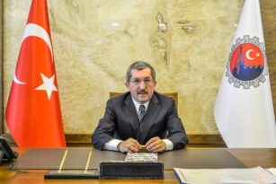 VERGİLİ: “KARABÜK HALKINDAN ÖZÜR DİLE!”