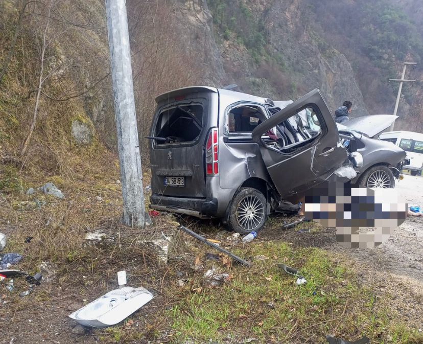 KARABÜK’TE TRAFİK KAZASI: 1 ÖLÜ, 4 YARALI