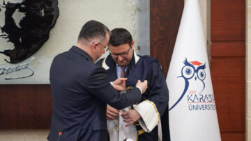 GÖREVDE YÜKSELEN AKADEMİSYENLERE BELGELERİ TAKDİM EDİLDİ