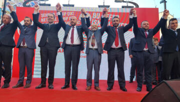 “BU SEÇİMLERİN PARLAYAN YILDIZI YENİDEN REFAH PARTİSİ’DİR”