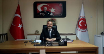 MERKEZ MAHALLE MUHTARLARI DERNEĞİ BAŞKANI ÖZÇELİK OLDU