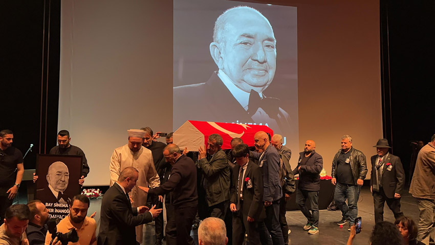 TÜRKER İNANOĞLU SON YOLCULUĞUNA UĞURLANDI