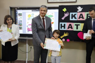 KARABÜK’TE 37 BİN 155 ÖĞRENCİ KARNE ALDI