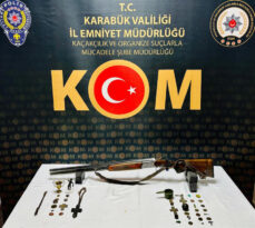 KARABÜK’TE ÇOK SAYIDA TARİHİ ESER ELE GEÇİRİLDİ