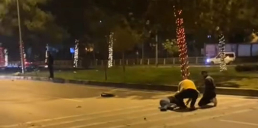 MOTOSİKLET KAZASI 1 ÖLÜ 2 YARALI