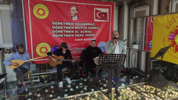 5 EKİM DÜNYA ÖĞRETMENLER KUTLANDI