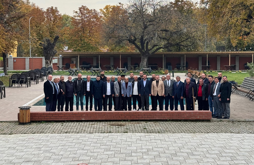 KARABÜK BELEDİYE BAŞKANI ÇETİNKAYA MUHTARLARLA BİR ARAYA GELDİ
