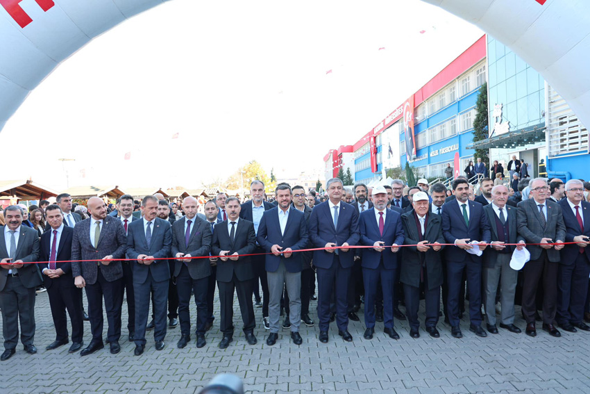 KARABÜK ÜNİVERSİTESİ SAĞLIK BİLİMLERİ FESTİVALİ BAŞLADI.