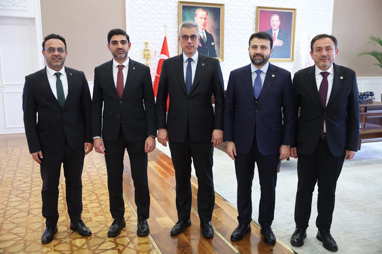 AK PARTİ HEYETİ ANKARADA TEMASLARDA BULUNDU