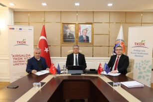 TKDK İLE SÜT İŞLEME TESİSİNE YÖNELİK PROJE SÖZLEŞMESİ İMZALANDI.