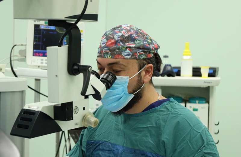 DR. MERCAN EXCIMER LAZER GÖZ TEDAVİSİNİ ANLATTI