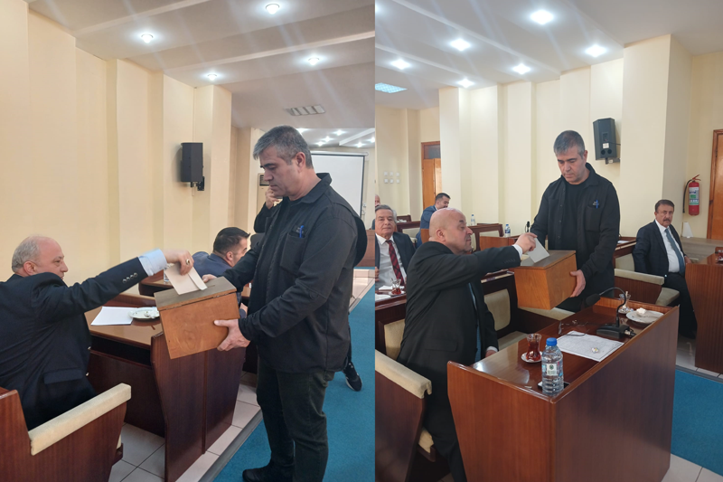 İL GENEL MECLİSİ KOMİSYON SEÇİMLERİNDE GERGİNLİK YAŞANDI