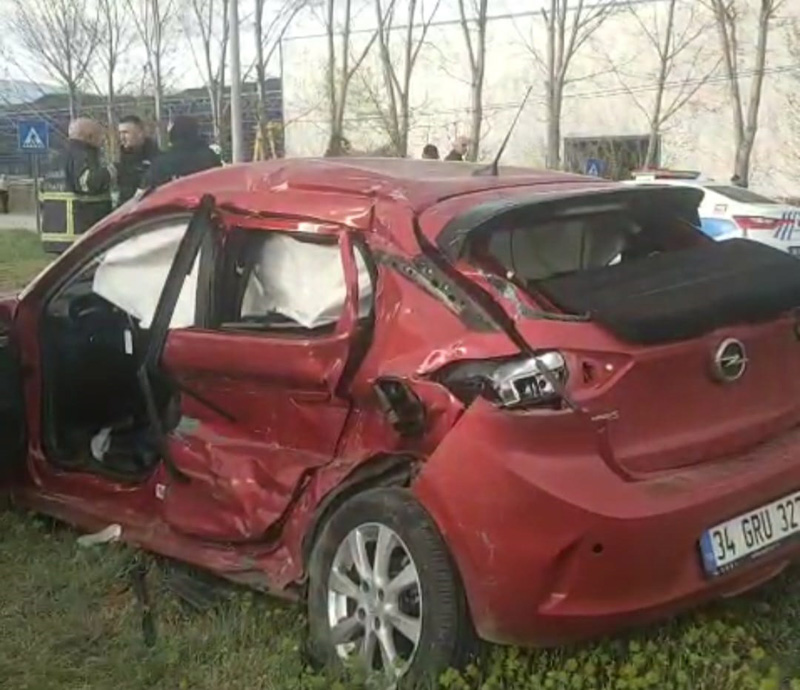 TIR VE OTOMOBİL ÇARPIŞTI 4 ÖLÜ
