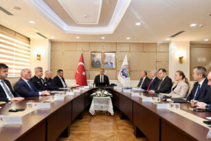 SOKAK HAYVANLARI İÇİN BARINAKLARIN KAPASİTELERİ ARTIRILIYOR