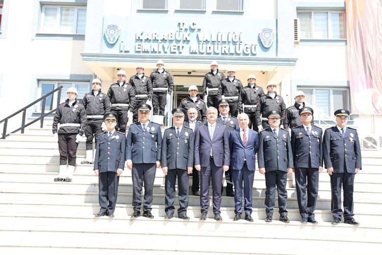 VALİ YAVUZ’DAN EMNİYET MÜDÜRLÜĞÜNE ZİYARET