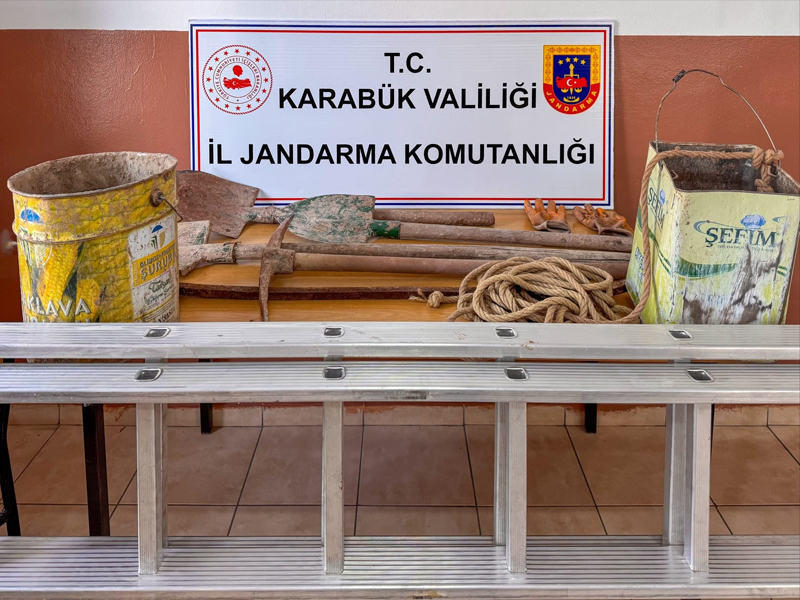 OVACIK’TA KAÇAK KAZI YAPANLARA SUÇÜSTÜ